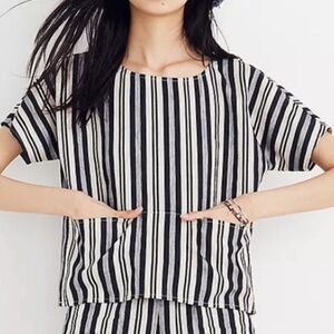 Madewell Boxy cropped Linen top in Evelyn Stripe with pockets size XS. A16